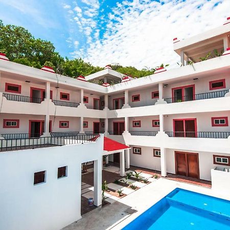 Hotel D Abril Santa Cruz Huatulco Exterior photo
