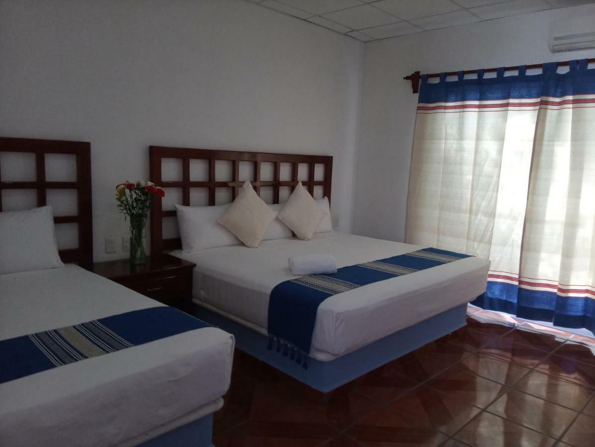 Hotel D Abril Santa Cruz Huatulco Exterior photo