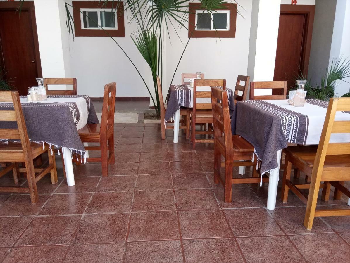 Hotel D Abril Santa Cruz Huatulco Exterior photo